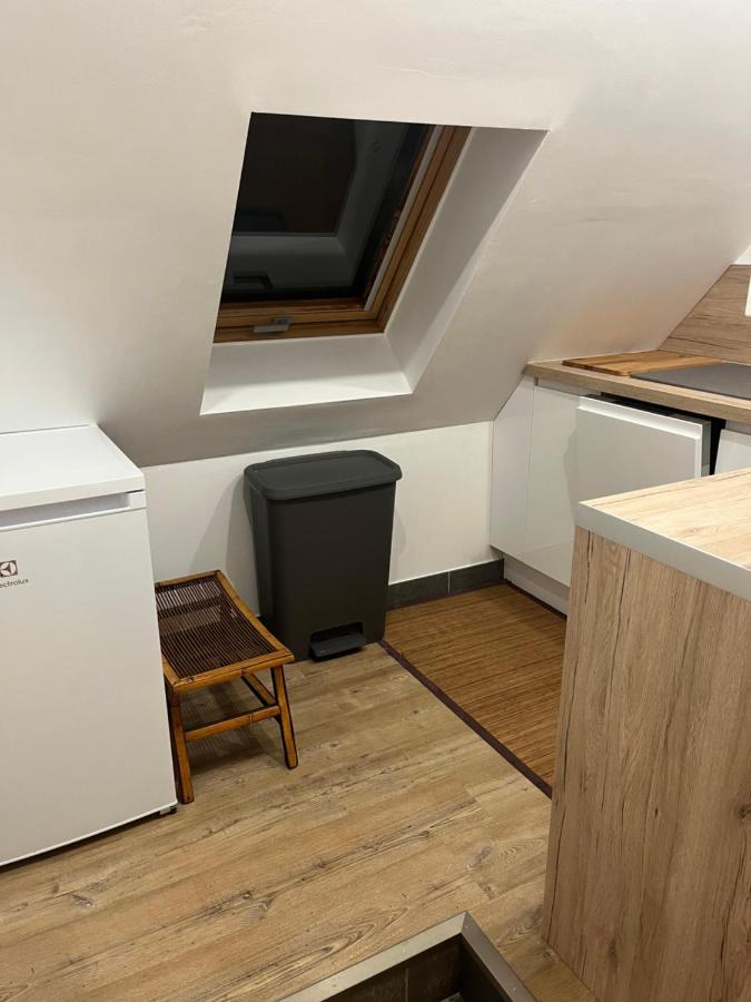 Gite Et Chambre D'Hote Gussignies Esterno foto