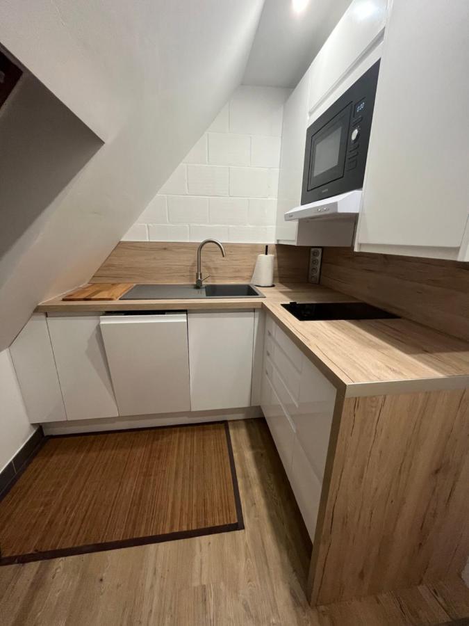 Gite Et Chambre D'Hote Gussignies Esterno foto