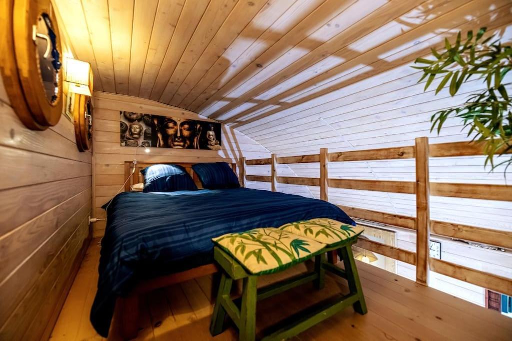 Gite Et Chambre D'Hote Gussignies Esterno foto